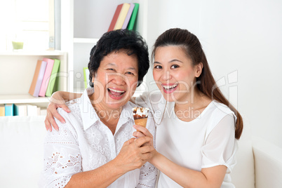 Family eating ice cream