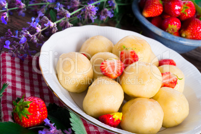 dumplings with strawberries