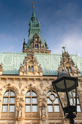 Hamburger Rathaus und Laterne - Hamburg Town Hall and Lantern