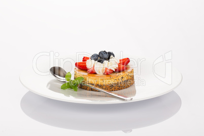 Cheese-cake, strawberry and blueberry