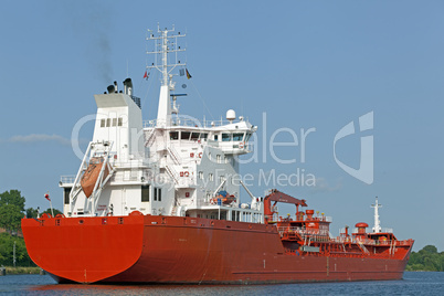 Tanker auf dem Nord-Ostsee-Kanal in Kiel, Deutschland