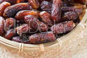 Dates fruit.