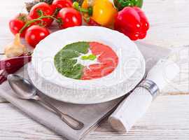 tomato-spinach cream soup