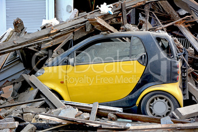 car after house explosion