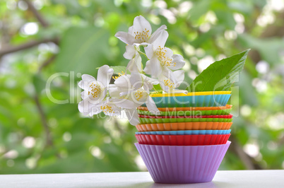 types of muffins with white jasmine flower