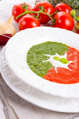 tomato-spinach cream soup