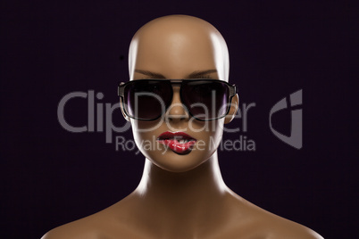 mannequin wearing fashion sunglasses