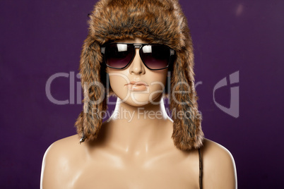 mannequin wearing fashion sunglasses