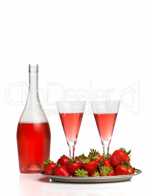 Sekt mit Erdbeeren