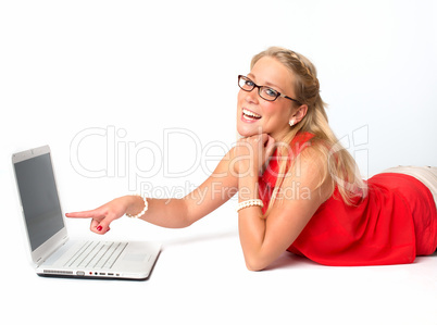 Blonde Frau mit  Laptop