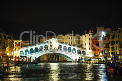 rialto bridge (ponte di rialto) in venice, italy