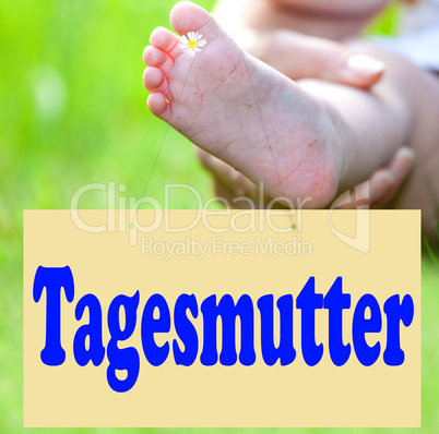 Foot of the child with Shield Nanny, Tagesmutter