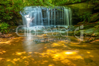 beautiful watrefalls in upstate south carolina