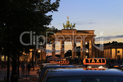 Berlin - Brandenburger Tor with Taxi - Tourism