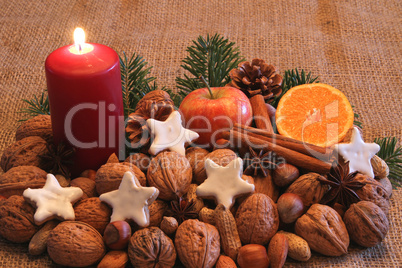 Naschereien im Kerzenschein zu Weihnachten