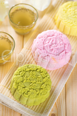 Snowy skin mooncakes