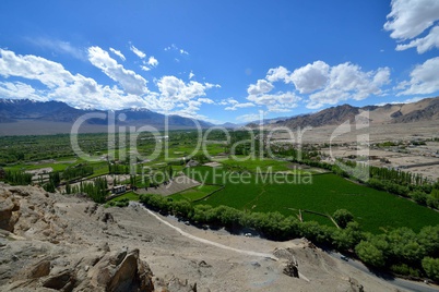 Indien, Ladakh, Blick von Thiksey Kloster