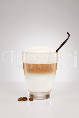 latte macchiato mit vanille