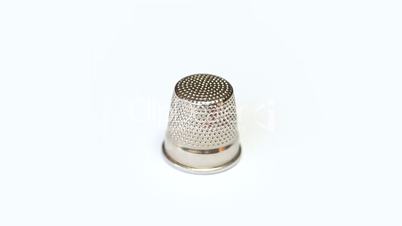 Thimble for finger protection rotating