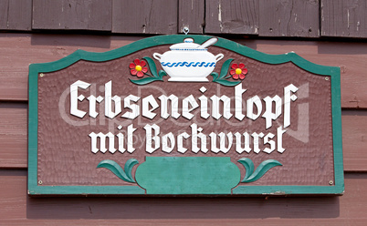 Erbseneintopf mit Bockwurst