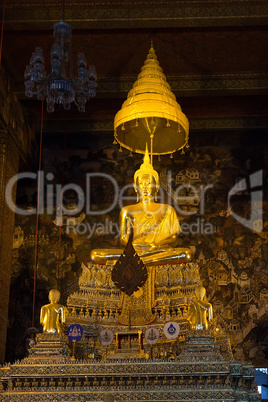 Thai golden Buddha