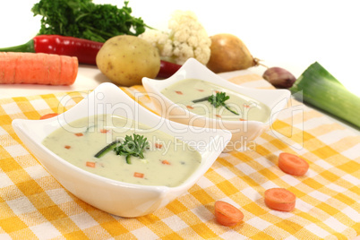 frisch gekochte Gemüsecremesuppe