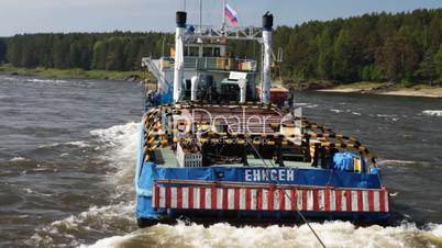 towboat in river threshold