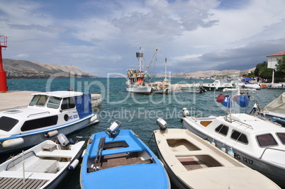Boote bei Pag, Kroatien