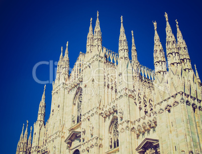 retro look duomo, milan