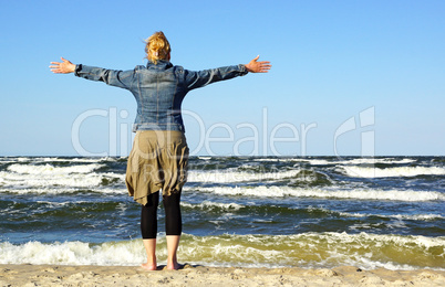 Frau am Meer