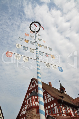 Maibaum in Großheubach