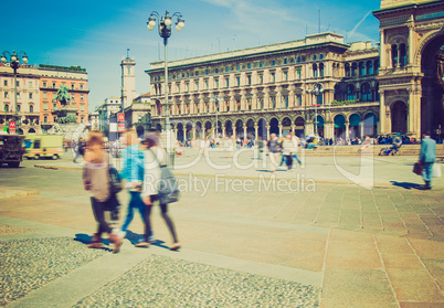 retro look piazza duomo, milan