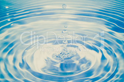 retro look water drop