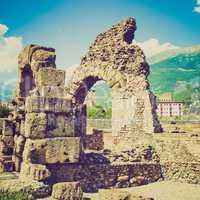 retro look roman theatre aosta