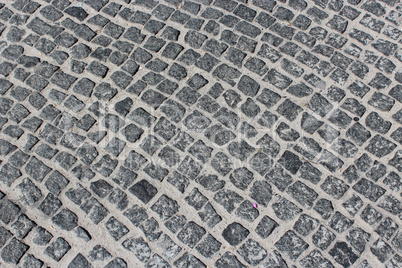 covering of road made from stone blocks