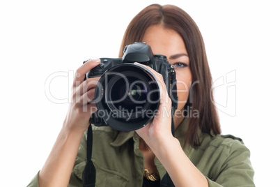 Brünette Frau mit Kamera