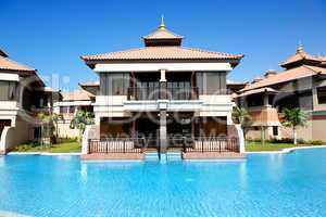 the luxury villa in thai style hotel on palm jumeirah man-made i