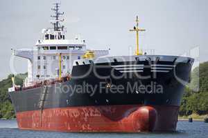 Tanker auf dem Nord-Ostsee-Kanal in Kiel, Deutschland