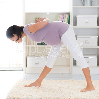 Pregnant yoga.