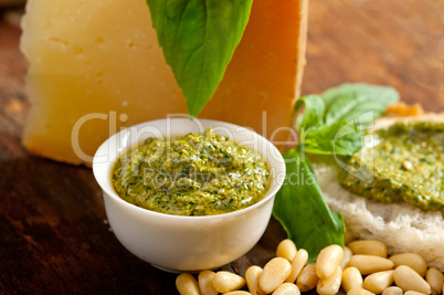 italian basil pesto bruschetta ingredients