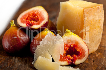 pecorino cheese and fresh figs