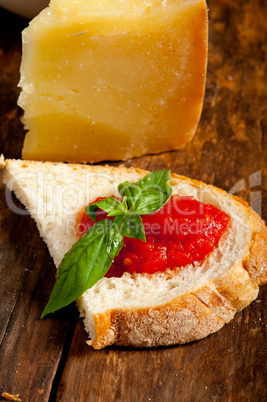 italian fresh tomato and basil bruschetta