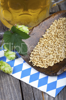 Bier, Hopfen und Getreide