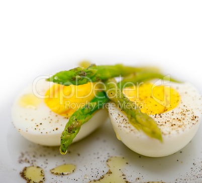 asparagus and eggs