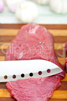 raw beef cutting