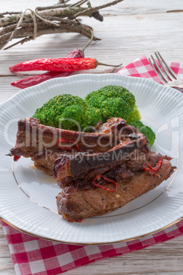 grilled ones rib with broccoli