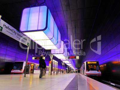 Lichtstimmung im U-Bahnhof