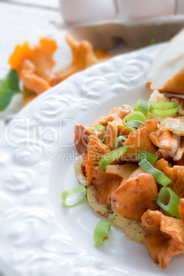 have breakfast omelette with chanterelles