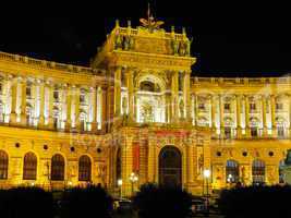 Österreichische Nationalbibliothek bei Nacht