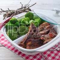 grilled ones rib with broccoli